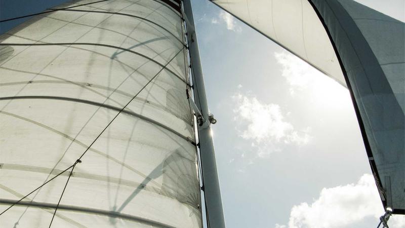 AI辅助视频制作与推荐流程示意